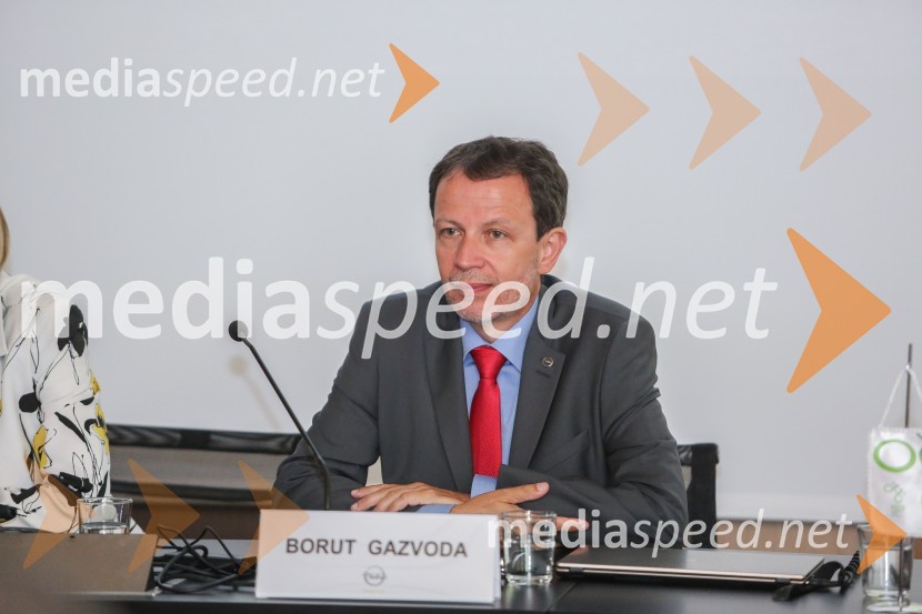  Borut Gazvoda, direktor, Opel SlovenijaNova Opel Insignia Grand Sport, slovenska predstavitev