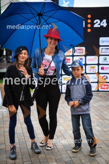  ... ;  Alenka Bikar, nekdanja atletinja;  ... Zvezde pod klobuki 2017