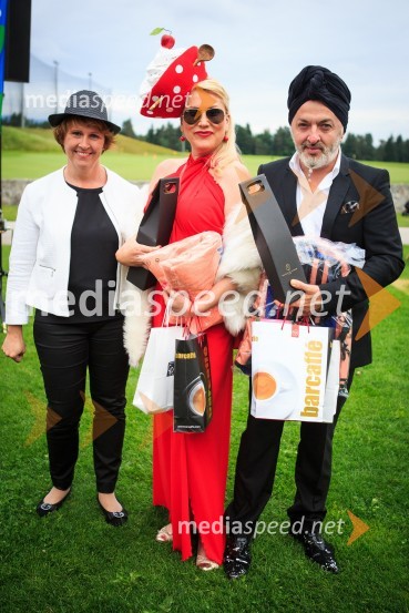  Simona  Dakič Nemanič, urednica revije Zvezde;  Christa Žentiily - Salomé;  Milan Gačanovič - Gacho, oblikovalecZvezde pod klobuki 2017