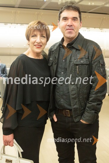  Viktorija  Potočnik, direktorica Pionirskega doma;  Mario Galunič, odgovorni urednik, Razvedrilni program TV SlovenijaVita Mavrič, Veliki koncert šansonov