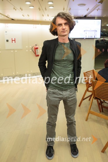  Jure Longyka, moderatorVita Mavrič, Veliki koncert šansonov