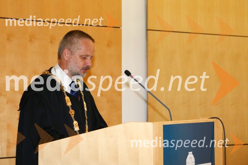 prof. dr. Borut  Žalik, dekan, Fakulteta za elektrotehniko, računalništvo in informatiko, Univerza v MariboruPromocija doktorjev znanosti na UM, junij 2017