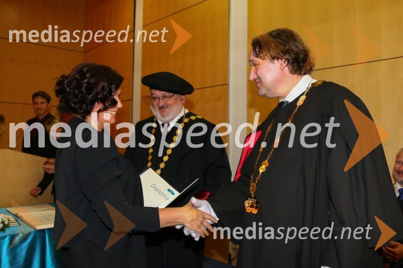 dr. Marija Meznarič , Fakulteta za naravoslovje in matematiko, Univerza v Mariboru; prof. dr. Igor Tičar, rektor, Univerza v Mariboru; doc. dr.  Mitja Slavinec, dekan, Fakulteta za naravoslovje in matematiko, Univerza v MariboruPromocija doktorjev znanosti na UM, junij 2017