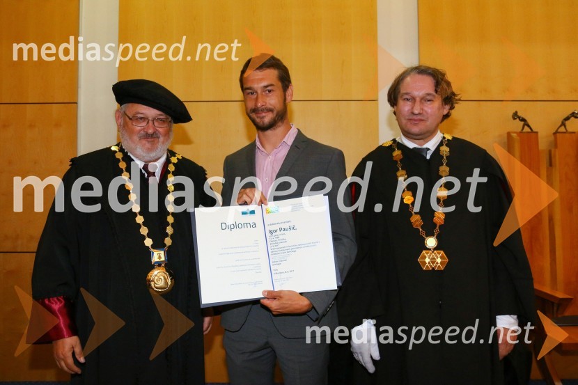 prof. dr. Igor Tičar, rektor, Univerza v Mariboru; dr. Igor Paušič, Fakulteta za naravoslovje in matematiko, Univerza v Mariboru; doc. dr.  Mitja Slavinec, dekan, Fakulteta za naravoslovje in matematiko, Univerza v MariboruPromocija doktorjev znanosti na UM, junij 2017