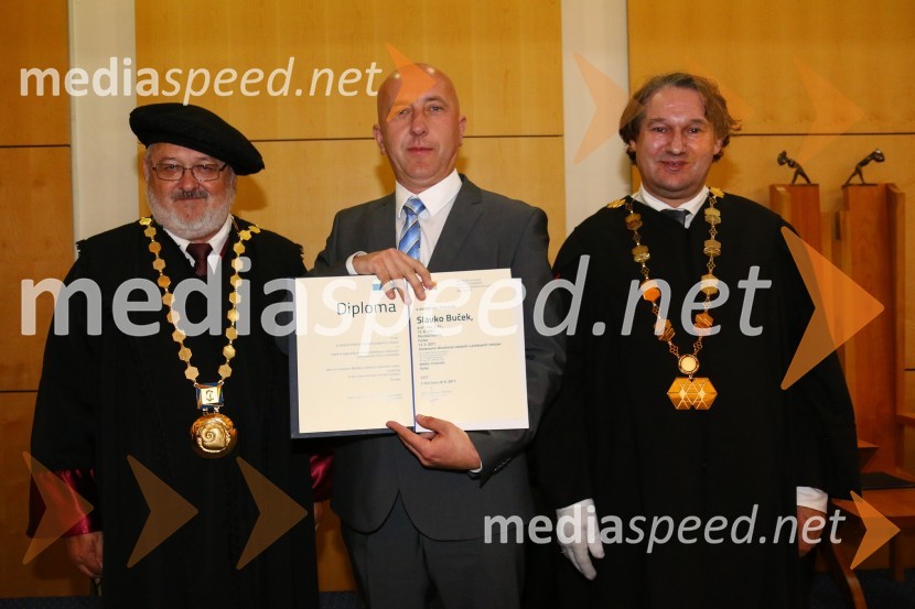 prof. dr. Igor Tičar, rektor, Univerza v Mariboru; dr. Slavko  Buček, Fakulteta za naravoslovje in matematiko, Univerza v Mariboru; doc. dr.  Mitja Slavinec, dekan, Fakulteta za naravoslovje in matematiko, Univerza v MariboruPromocija doktorjev znanosti na UM, junij 2017