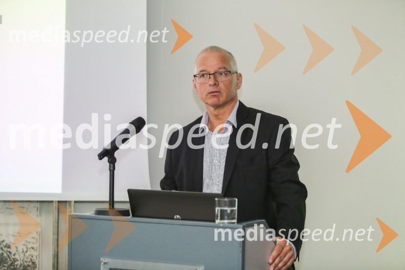 Suzuki Swift, slovenska predstavitev