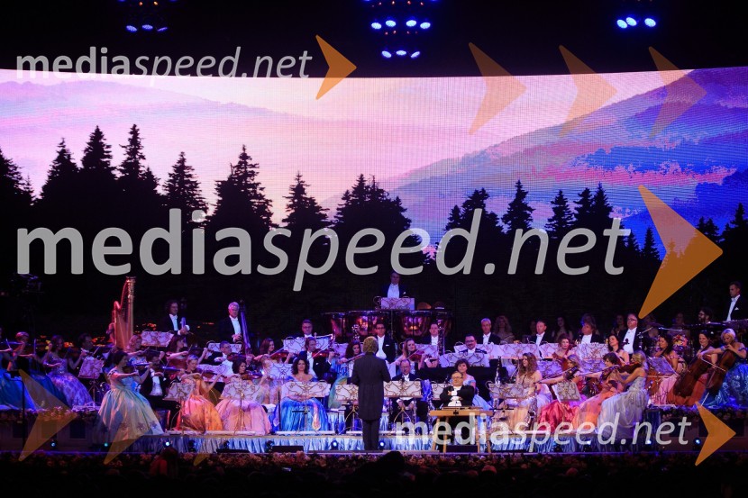 Koncert violinista Andre Rieu z Orkestrom Johanna StraussaAndre Rieu, koncert priznanega violinista