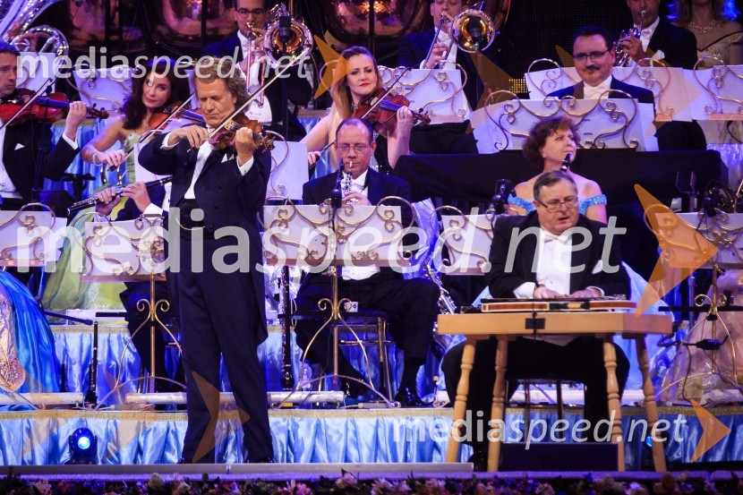  André Rieu, violinist;  ... Andre Rieu, koncert priznanega violinista