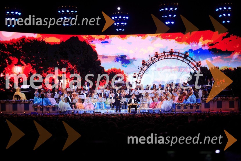 Koncert violinista Andre Rieu z Orkestrom Johanna StraussaAndre Rieu, koncert priznanega violinista