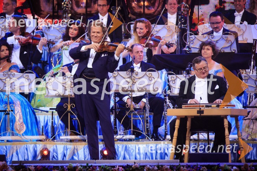  André Rieu, violinist;  ... Andre Rieu, koncert priznanega violinista