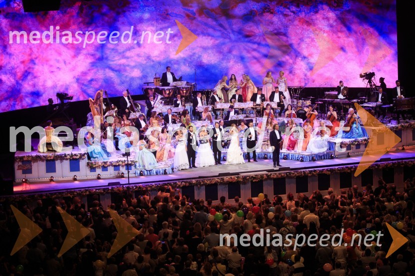 Koncert violinista Andre Rieu z Orkestrom Johanna StraussaAndre Rieu, koncert priznanega violinista