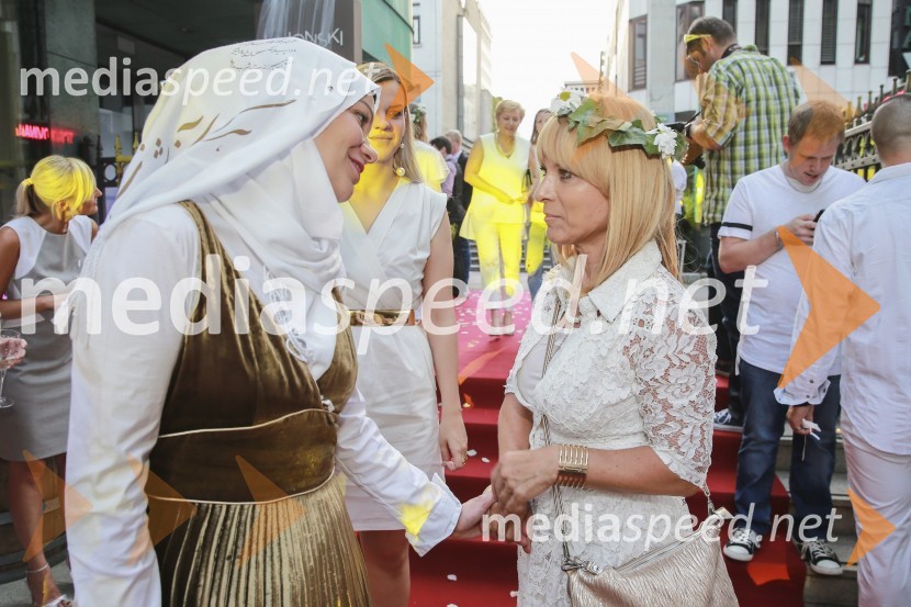  Faila Pašić Bišić, aktivistka;  Barbra Jermann, urednica revije SuzyVIP druženje pod zvezdami  z revijo Suzy