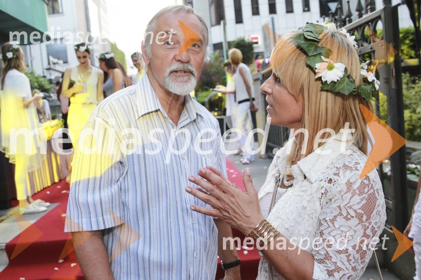  Dragan  Bulič, glasbeni urednik;  Barbra Jermann, urednica revije SuzyVIP druženje pod zvezdami  z revijo Suzy