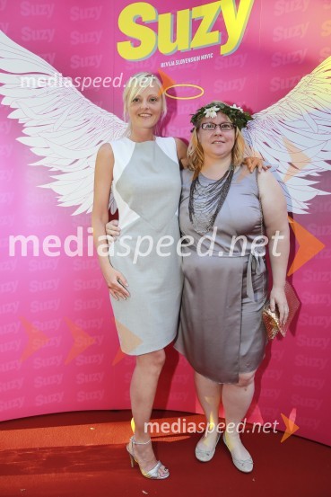  Ajda Janovsky, novinarka, Suzy;  Mateja Blažič, novinarka SuzyVIP druženje pod zvezdami  z revijo Suzy