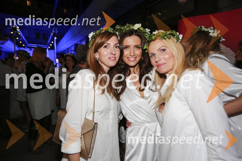  ... ;  Nataša Pinoza Grilc, Miss Universe Slovenije 2006, manekenka;  ... VIP druženje pod zvezdami  z revijo Suzy