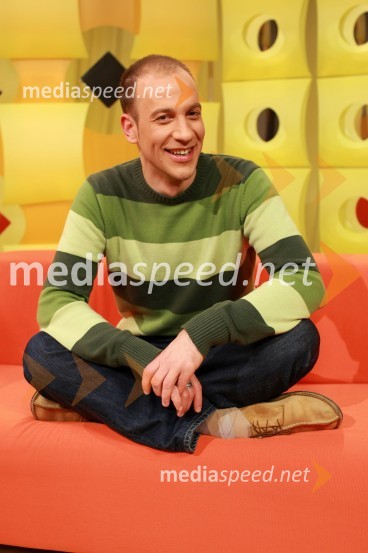 Matej Korošec, voditelj oddaje Dobro jutroEva Stavbar in Matej Korošec, voditelja oddaje Dobro jutro na TV Slovenija