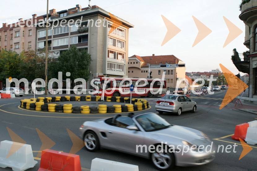 Poizkusno krožišče Glavni trg MariborMaribor, Slovenija