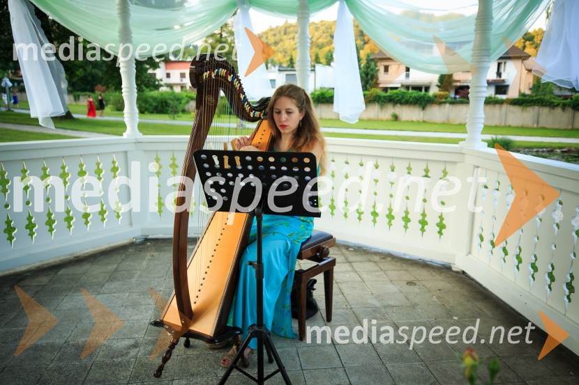  Laura Pandolfo, harfistka Kresna noč 2017