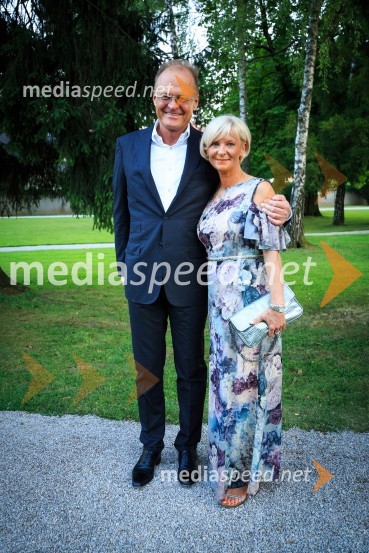  Janez  Škrabec, direktor Riko d.o.o., predsednik Slovensko-ruskega poslovnega sveta, častni konzul Belorusije;  Sonja Poljanšek Škrabec, lastnica Welness centra SunnyKresna noč 2017