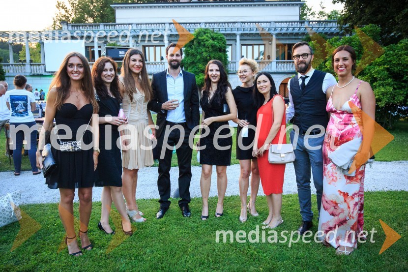  Hanna Shynkevich;   Daša Helena Kobe;  Jasmina  Ostrvica, Riko d.o.o.;  ... ;  Urška Piber, Riko d.o.o.;  Lana Strojan;  Katarina Kumelj, vodja projektov, Riko;  ... ;  Zala Andrina LogarKresna noč 2017