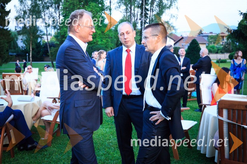  Janez  Škrabec, direktor Riko d.o.o., predsednik Slovensko-ruskega poslovnega sveta, častni konzul Belorusije;  ... ;  ... Kresna noč 2017