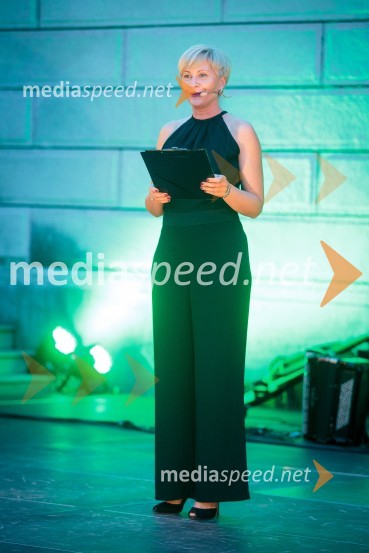  Barbara Božič, voditeljica in svetovalkaKresna noč 2017