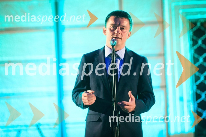  mag. Janez Sodržnik, prvi podpredsednik Fundacije Olimpijskega komiteja-Združenja športnih zvez za podporo športnikom iz socialno šibkih okolijKresna noč 2017