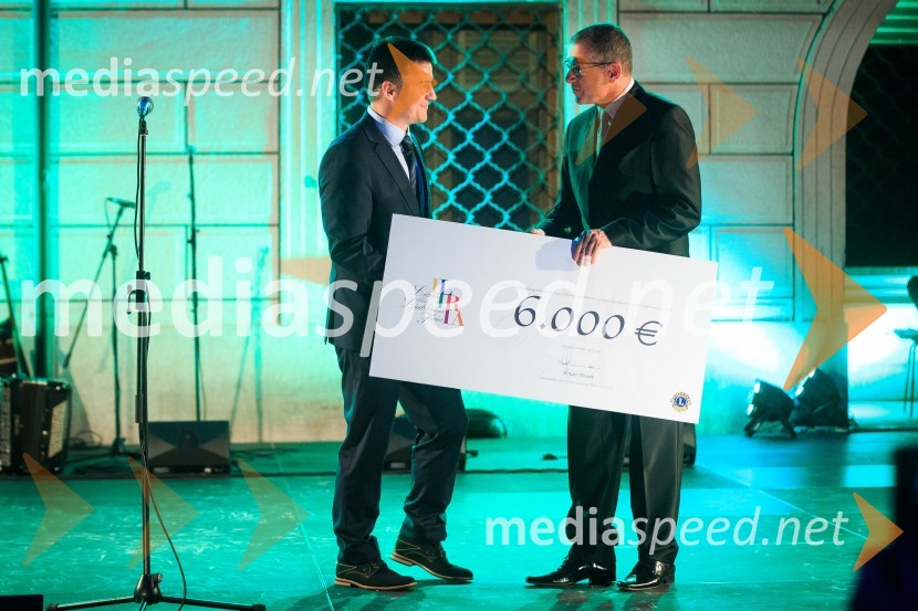  mag. Janez Sodržnik, prvi podpredsednik Fundacije Olimpijskega komiteja-Združenja športnih zvez za podporo športnikom iz socialno šibkih okolij;  Bojan Brank, predsednik Lions kluba Ljubljana IliriaKresna noč 2017