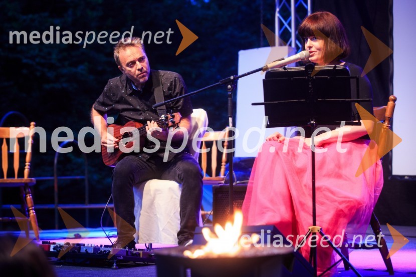  Jani Hace, glasbenik, član skupine Siddharta;  Nika Vistoropski, pevkaDobitnik Delove nagrade kresnik 2017 je Goran Vojnović