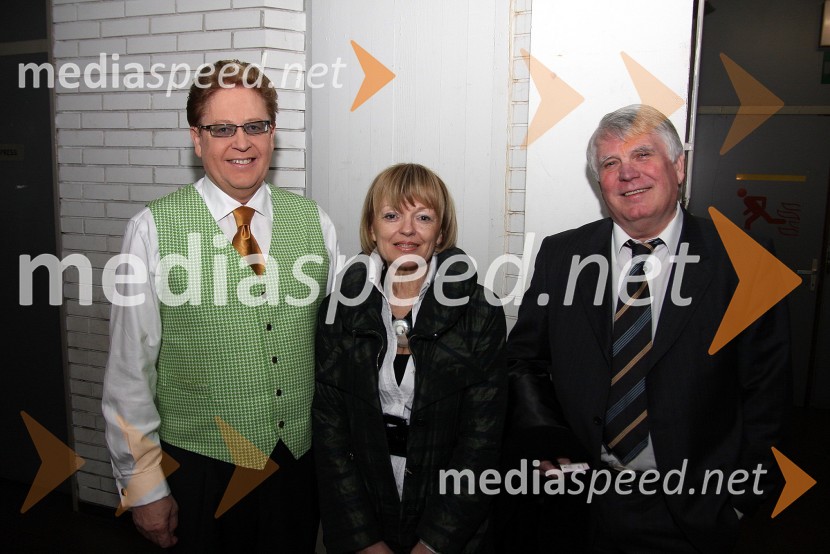 Vinko Šimek, humorist, prim. prof. dr. Erih Tetičkovič, podpredsednik Društva za srce in direktor fundacije Društva za srce ter soproga PavlaParada humorja 2008