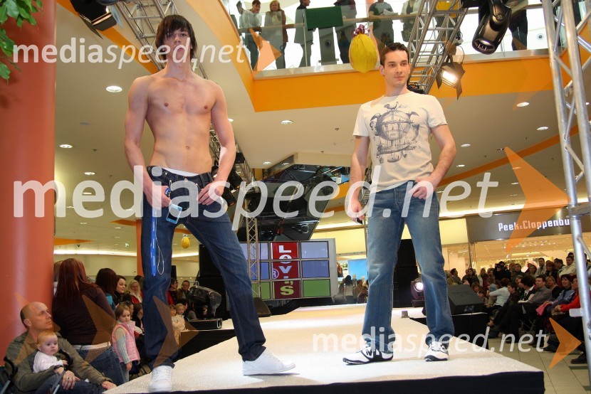 Modna revija Simply the best v Europarku