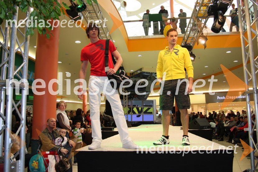 Jan Ternjak, maneken in...Modna revija Simply the best v Europarku