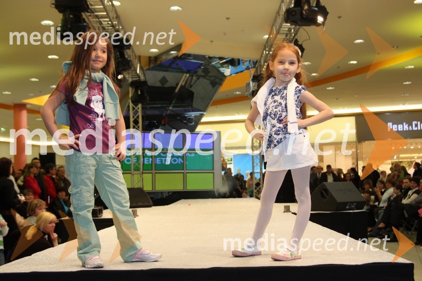 Mladi manekenkiModna revija Simply the best v Europarku