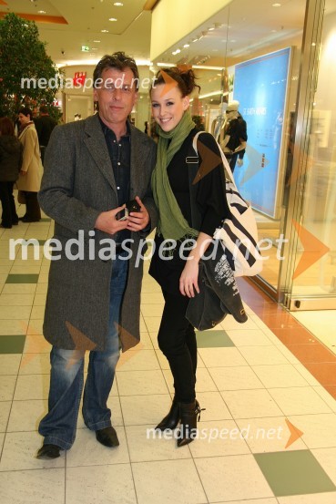 Roman Hlep, organizator hair showa in Polona Baš, manekenkaModna revija Simply the best v Europarku