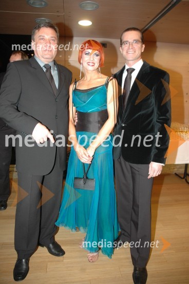 Zoran Jankovič, župan Ljubljane, Katarina Venturini in Andrej ŠkufcaNeskončnost je večnost: slovo plesalcev Andreja Škufce in Katarine Venturini