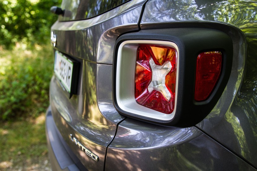 Jeep Renegade 1.6 Multijet 16v TCT LimitedJeep Renegade 1.6 Multijet 16v TCT Limited, mediaspeed test
