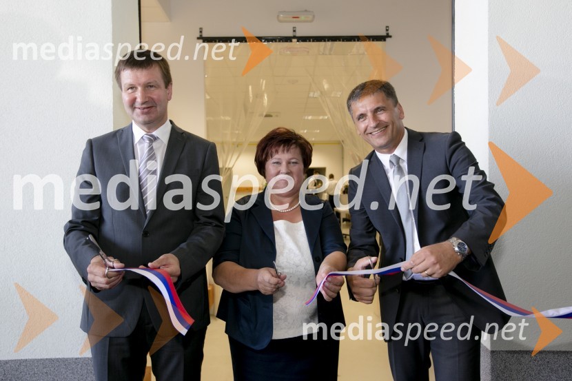 mag. Branko Kidrič, župan, Občina Rogaška Slatina;  Metka  Zorin,  upravnica pošte Celje;  Cvetko  Sršen, direktor poslovne enote Celje,  Pošta SlovenijeOdprtje novih dostavnih prostorov pošte Rogaška Slatina