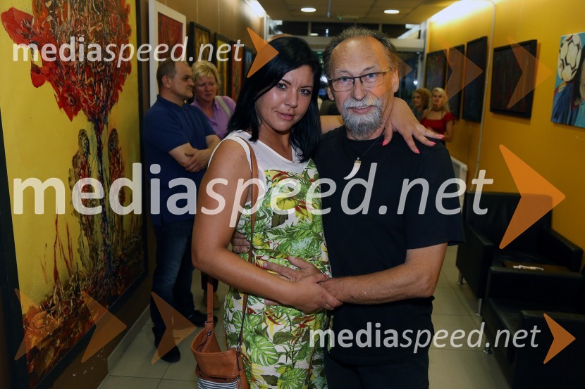  Martina  Hercog - Funky Tina , pevka;  Viljem Klemenčič, fotografLikovna razstava Cuba & Slovenija