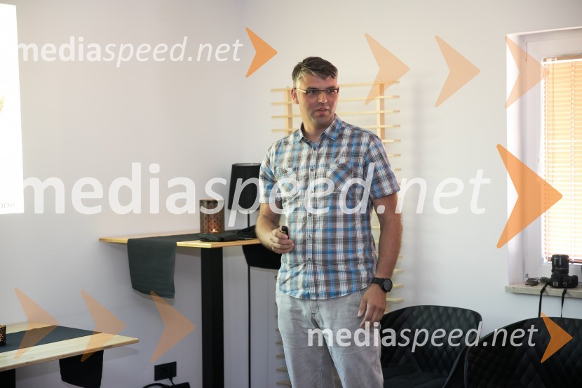 Škoda Rapid, slovenska predstavitev