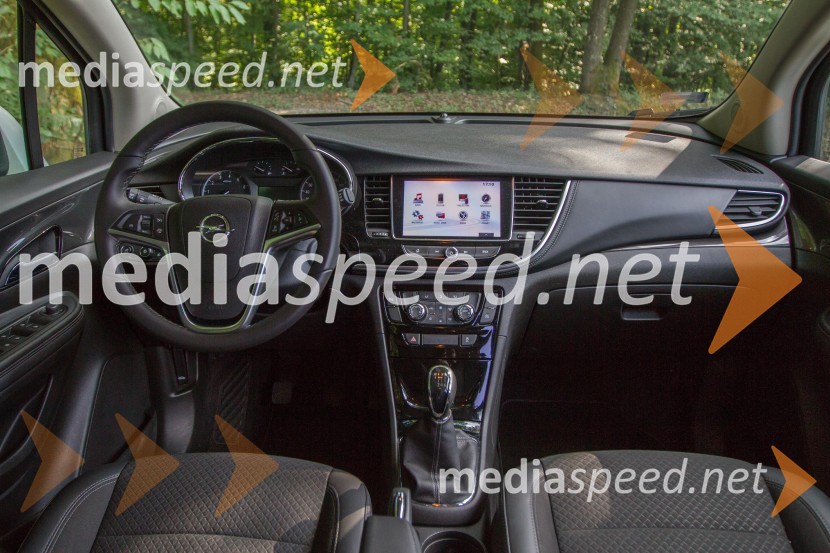 Opel Mokka X 1.4 Turbo Innovation, deluje širše kot v predhodniciOpel Mokka X 1.4 Turbo Innovation, mediaspeed test