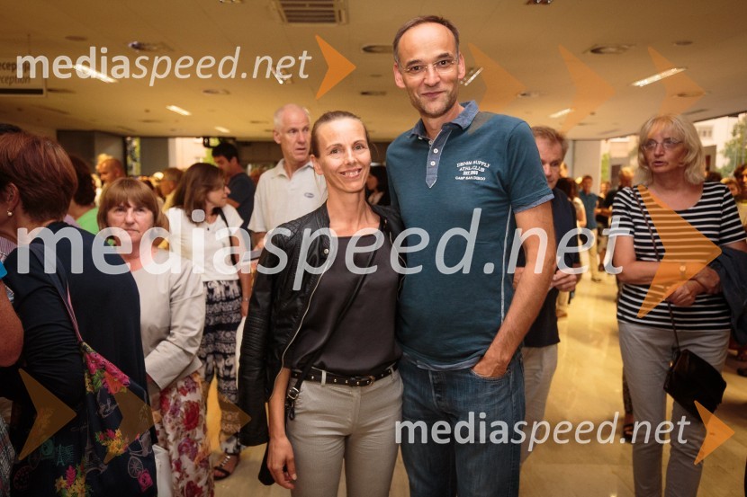  Mojca Salkič;  Aleksander Salkič, svetovalec predsednika uprave Petrol d.d.Marko Hatlak,  FUNtango in Iztok Mlakar, koncert