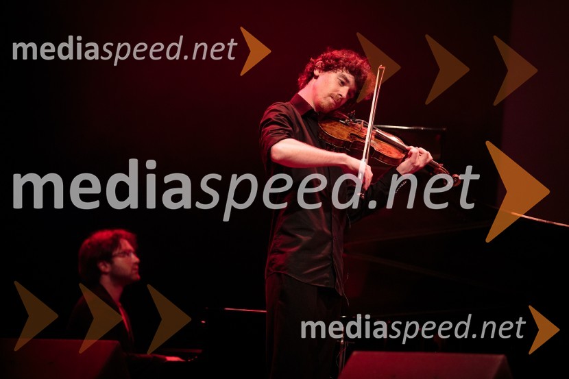  Jan Sever, pianist;  Dejan Gregorič, violinistMarko Hatlak,  FUNtango in Iztok Mlakar, koncert