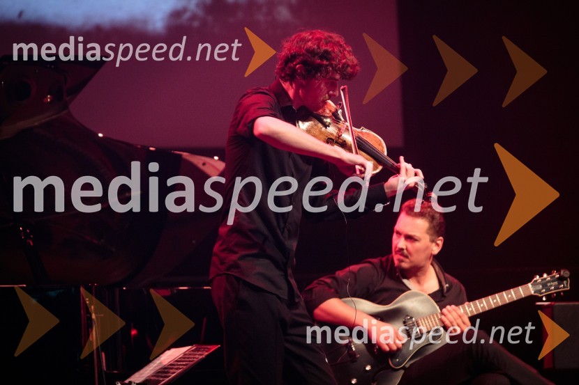  Dejan Gregorič, violinist;  Andrej Pekarovič, kitaristMarko Hatlak,  FUNtango in Iztok Mlakar, koncert