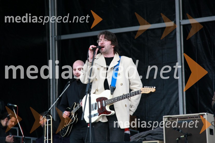 Magnifico, pevecX-plosion of fun: Veleslalom slovenskih glasbenih zvezdnikov