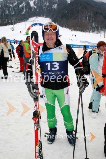 Gorazd Elvič - Gogi, športni novinarX-plosion of fun: Veleslalom slovenskih glasbenih zvezdnikov