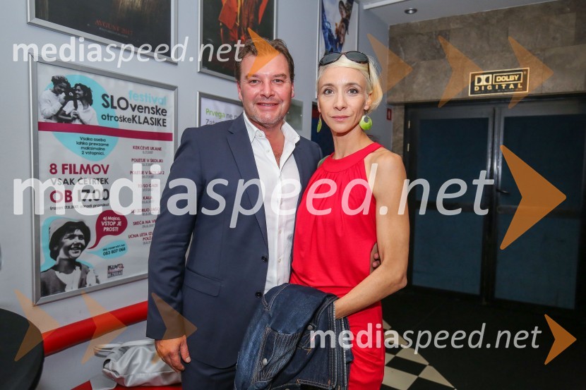   Robert Erjavec, Voditelj;  Mojca Funkl, igralkaReka ljubezni, predpremiera slovenske serije