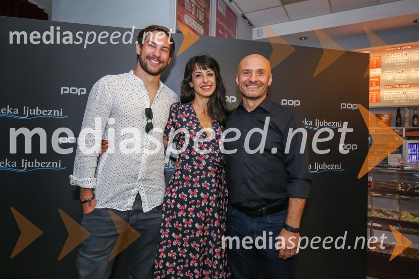 Nejc Levstik, Reka ljubezni, režiser;  Lara Komar, Reka ljubezni, glavna igralka;  Branko Čakarmiš,  programski direktor, Pro PlusReka ljubezni, predpremiera slovenske serije