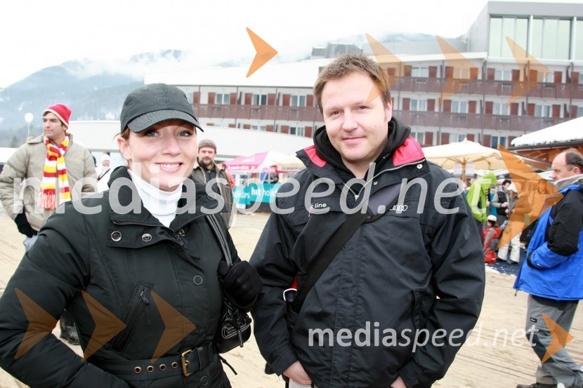 Vesna Jamnik, Trade Marketing Manager Slovenia na Kraft Foods, Podružnica Ljubljana in Samo Pagon, vodja marketinga znamke Audi za SlovenijoX-plosion of fun: Veleslalom slovenskih glasbenih zvezdnikov