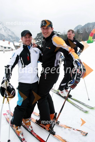 Rene Mlekuž in Jure Košir, nekdanja smučarjaX-plosion of fun: Veleslalom slovenskih glasbenih zvezdnikov