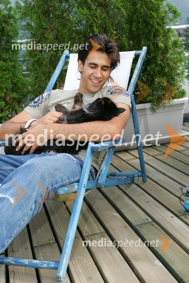 Domen Kumer in njegova Norveška gozdna mačka z imenom ŠanekDomen Kumer